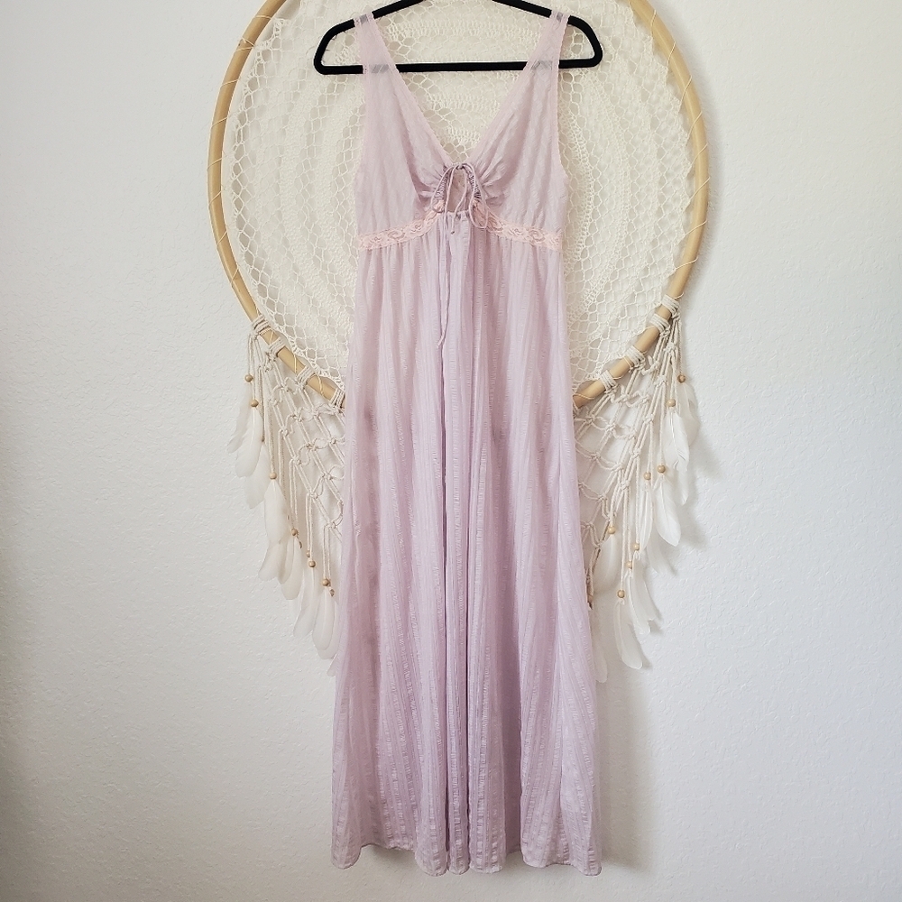 Vintage JCPenney Nylon Textured Lace Trim Romantic Maxi Sheer Nightgown Lilac